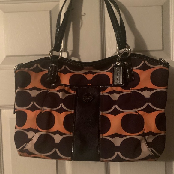 Coach purse - Picture 2 of 7